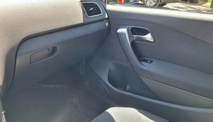 Volkswagen Polo  - 2010