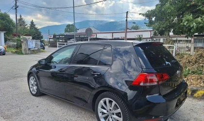 Volkswagen Golf  - 2012