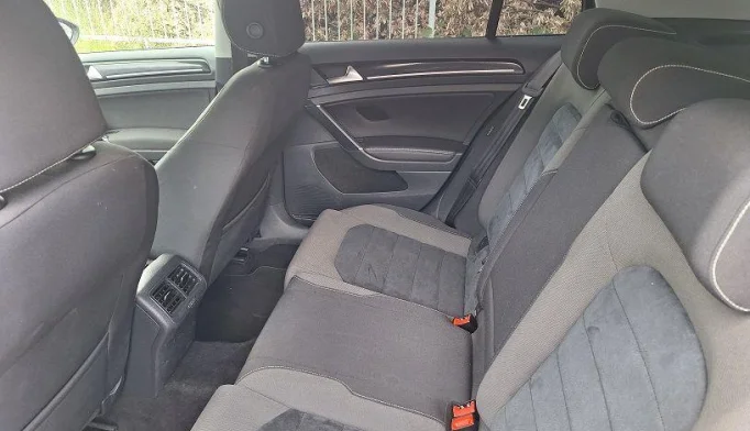 Volkswagen Golf  - 2012