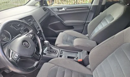 Volkswagen Golf  - 2012