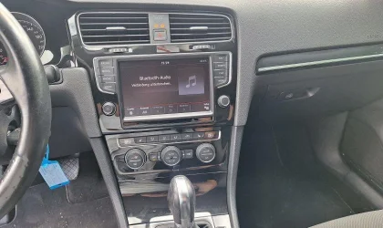 Volkswagen Golf  - 2012