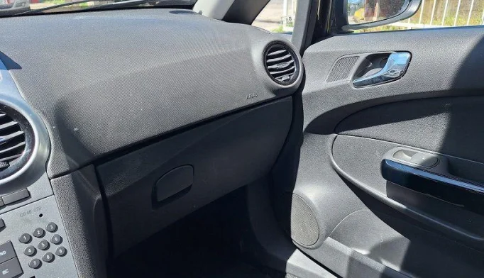 Opel Corsa  - 2014
