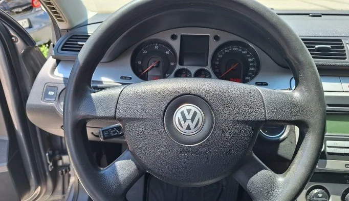 Volkswagen Passat  - 2007