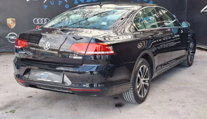 Volkswagen Passat  - 2015