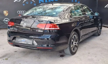 Volkswagen Passat  - 2015