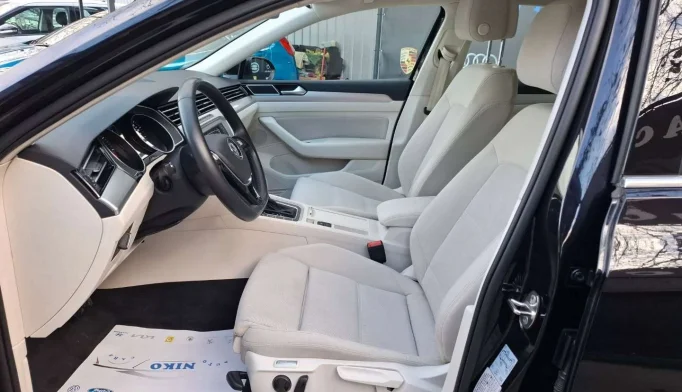 Volkswagen Passat  - 2015
