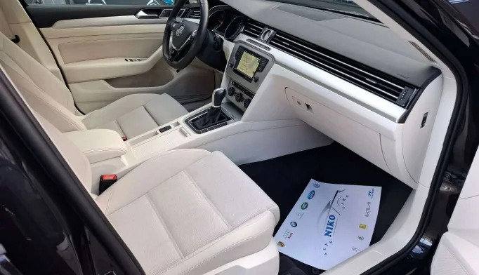 Volkswagen Passat  - 2015