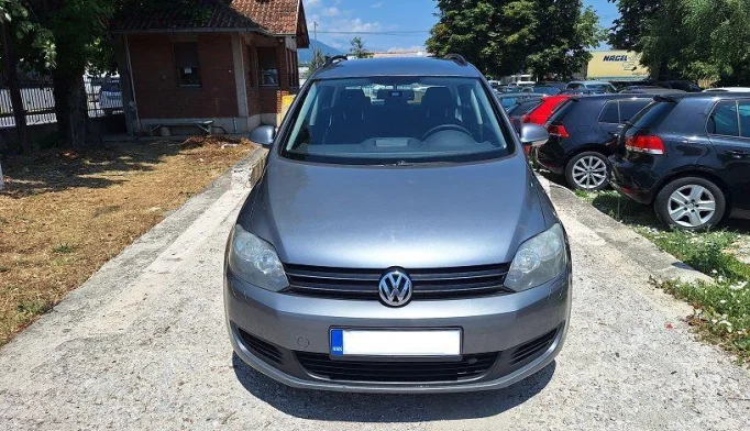 Volkswagen Golf  - 2009