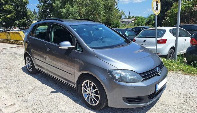 Volkswagen Golf  - 2009