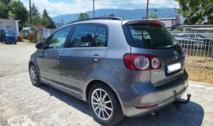 Volkswagen Golf  - 2009