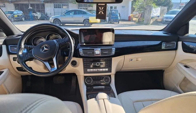 Mercedes-Benz CLS-Class  - 2012