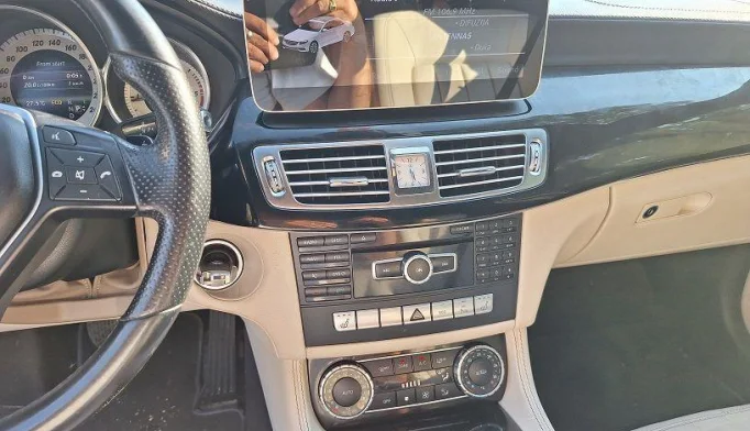 Mercedes-Benz CLS-Class  - 2012