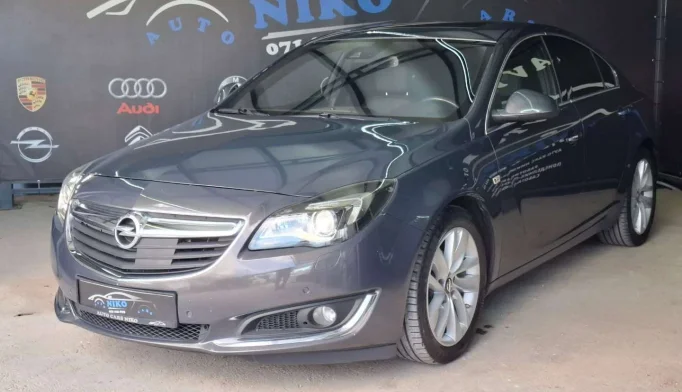 Opel Insignia  - 2014