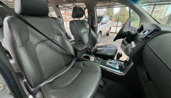 Nissan Pathfinder  - 2011