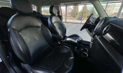 Mini Cooper  - 2013