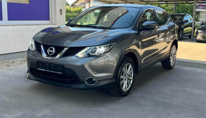 Nissan Qashqai  - 2015