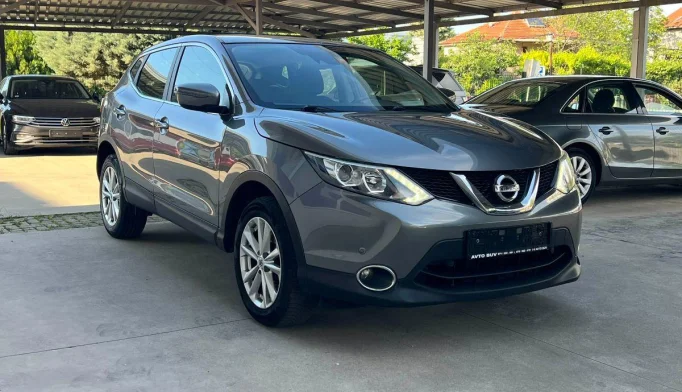 Nissan Qashqai  - 2015