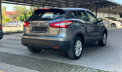 Nissan Qashqai  - 2015