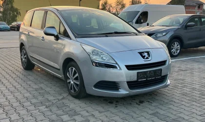 Peugeot 5008  - 2011