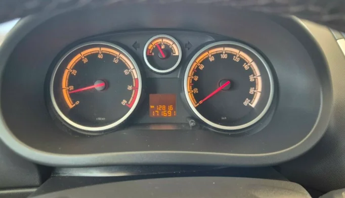 Opel Corsa  - 2014