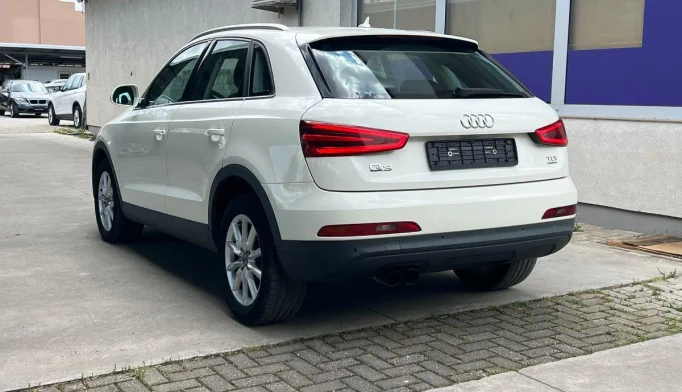 Audi Q3  - 2013