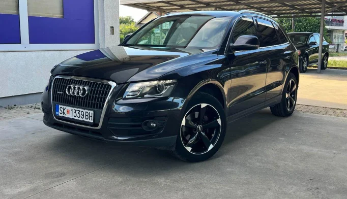 Audi Q5   - 2010