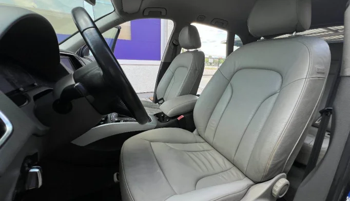 Audi Q5  - 2010