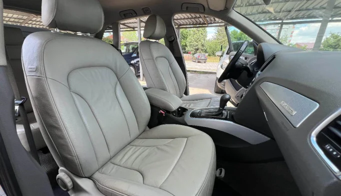 Audi Q5  - 2010
