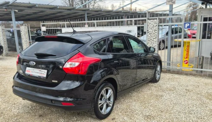 Ford Focus  - 2013