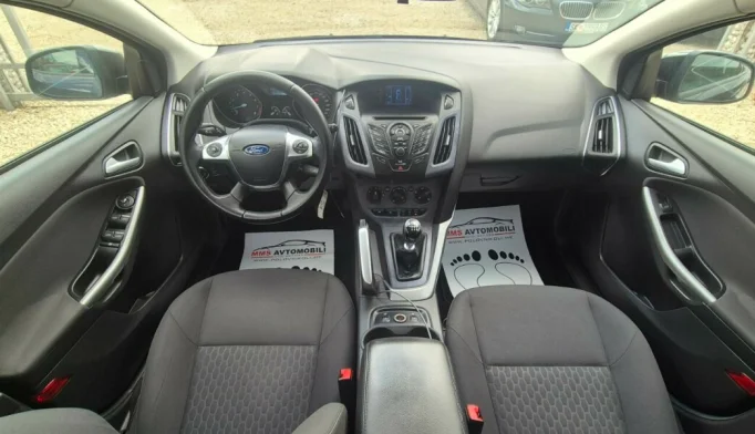 Ford Focus  - 2013