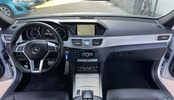 Mercedes-Benz E-Class  - 2013