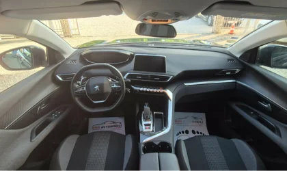 Peugeot 3008  - 2019