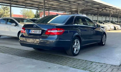 Mercedes-Benz E-Class  - 2009
