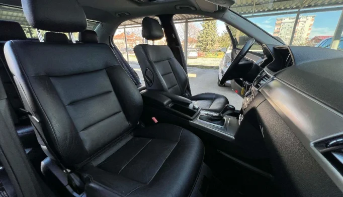 Mercedes-Benz E-Class  - 2009