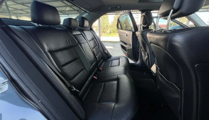 Mercedes-Benz E-Class  - 2009