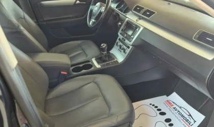 Volkswagen Passat  - 2013