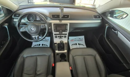 Volkswagen Passat  - 2013