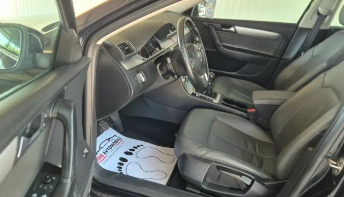 Volkswagen Passat  - 2013