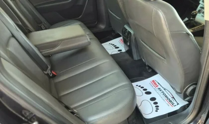 Volkswagen Passat  - 2013