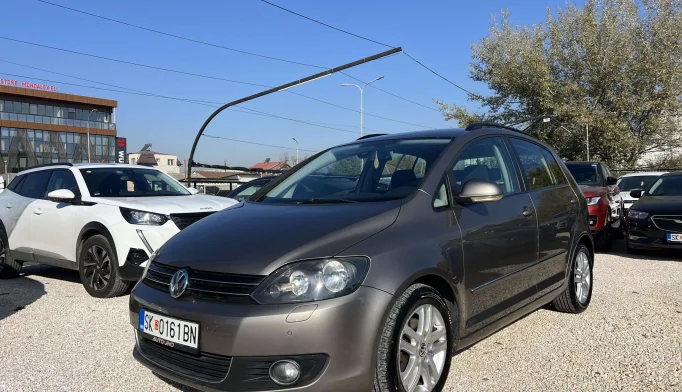 Volkswagen Golf  - 2009