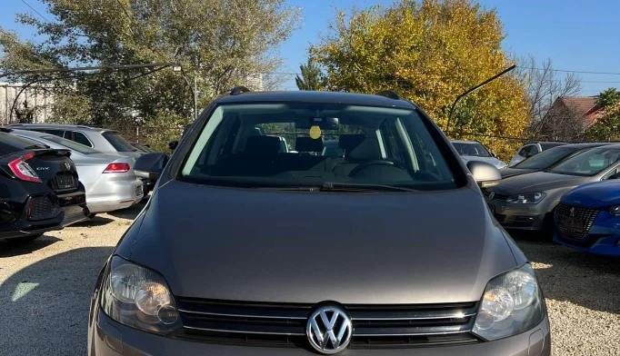 Volkswagen Golf  - 2009