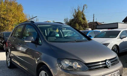 Volkswagen Golf  - 2009