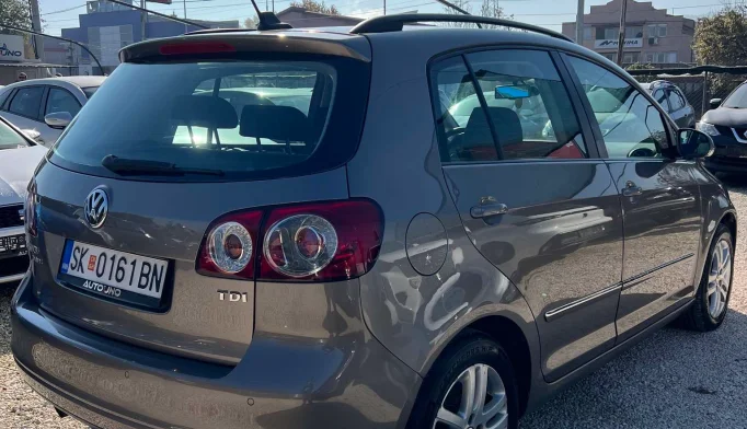 Volkswagen Golf  - 2009