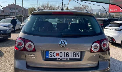 Volkswagen Golf  - 2009