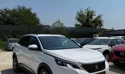 Peugeot 3008  - 2020