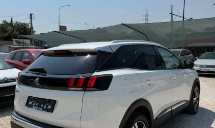 Peugeot 3008  - 2020