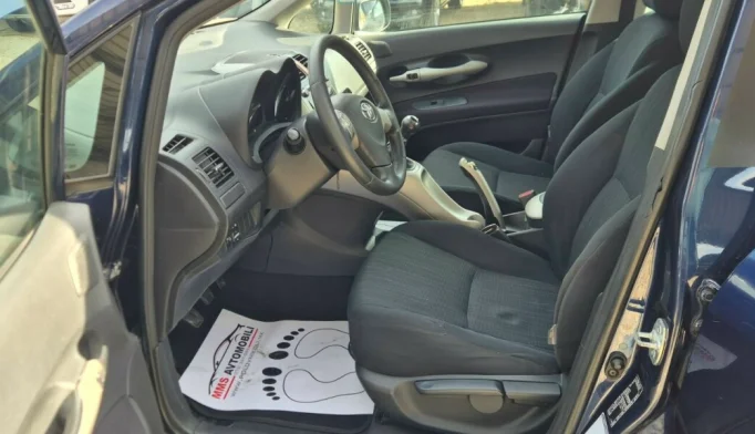 Toyota Auris  - 2008