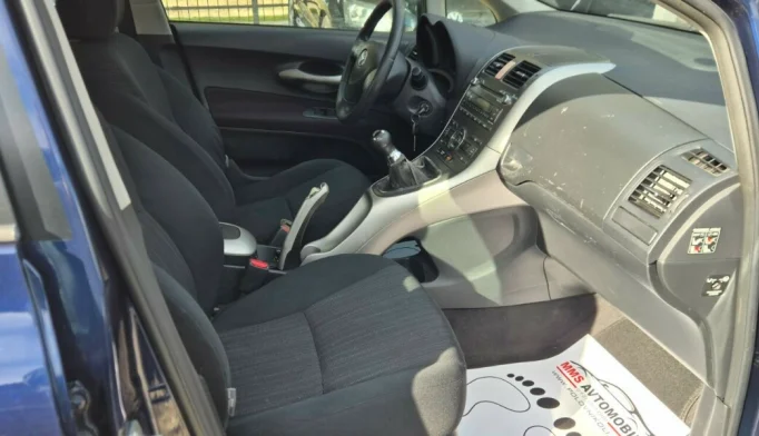 Toyota Auris  - 2008