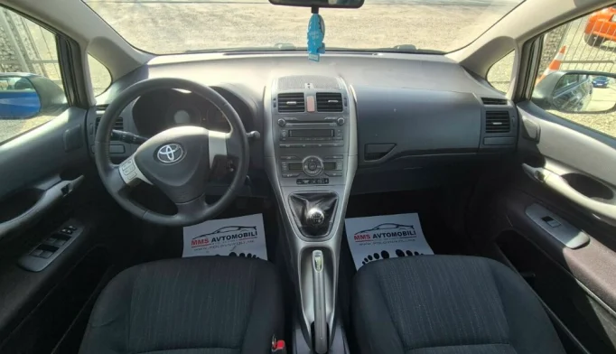 Toyota Auris  - 2008