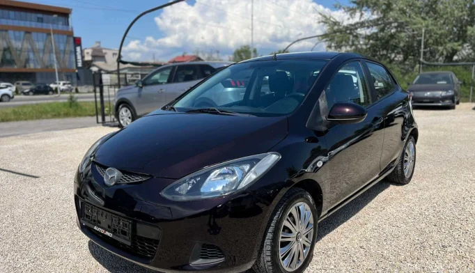 Mazda 2   - 2008